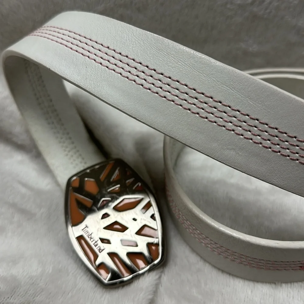 BEAUTIFUL TIMBERLAND WHITE & PINK LEATHER BELT AND METAL DEDIGNED  BUCKLE, L
